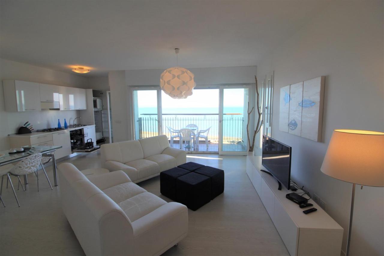 Residence Excelsior Lignano Sabbiadoro Eksteriør bilde