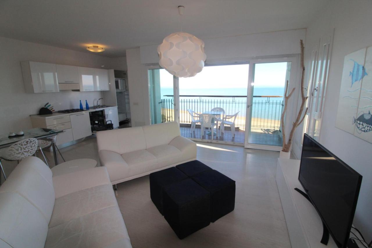 Residence Excelsior Lignano Sabbiadoro Eksteriør bilde