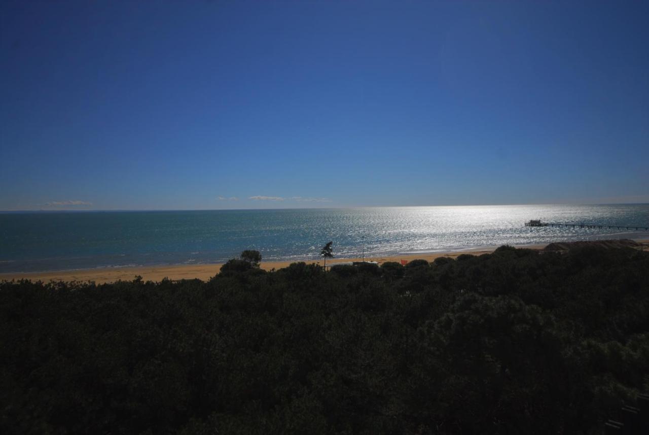 Residence Excelsior Lignano Sabbiadoro Eksteriør bilde